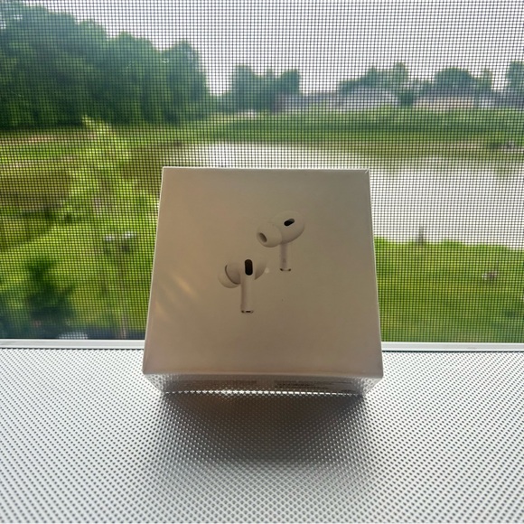 Airpods Pro 2nd Generation with Wireless Charging case (USB-C)